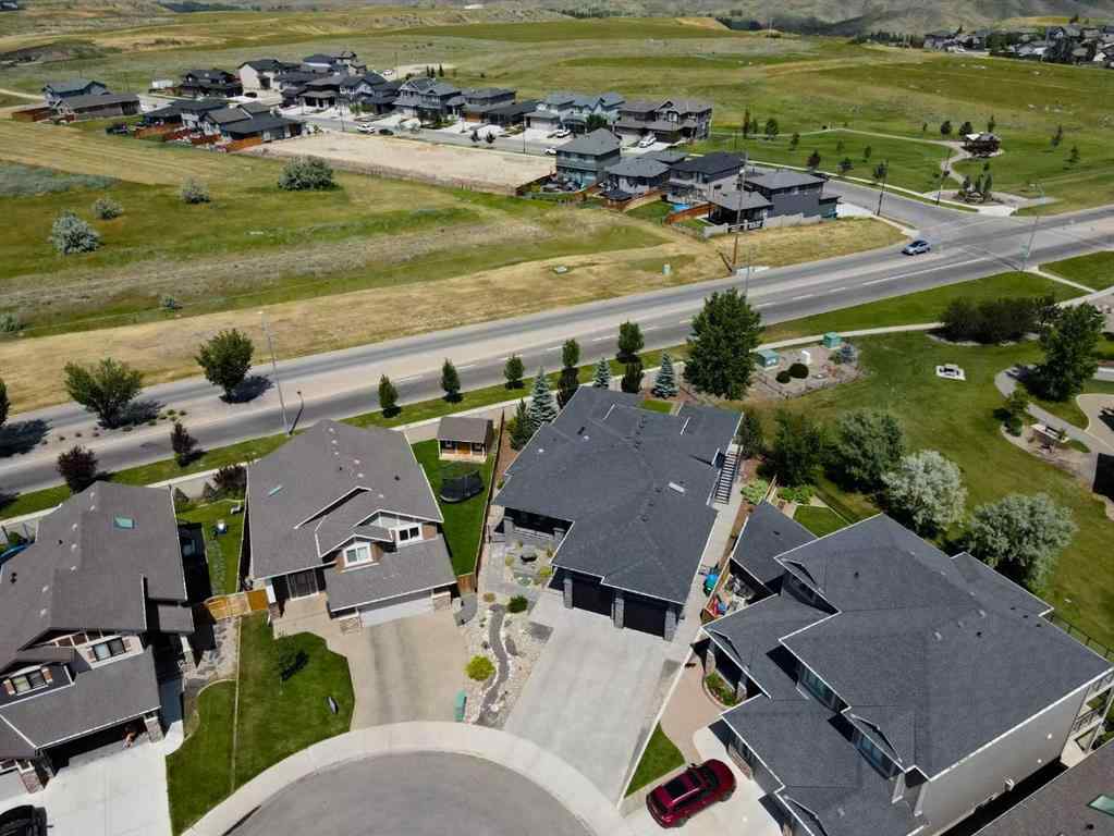 MLS® A2242891 - 255 Canyon Estates Way W in The Canyons Lethbridge, Residential