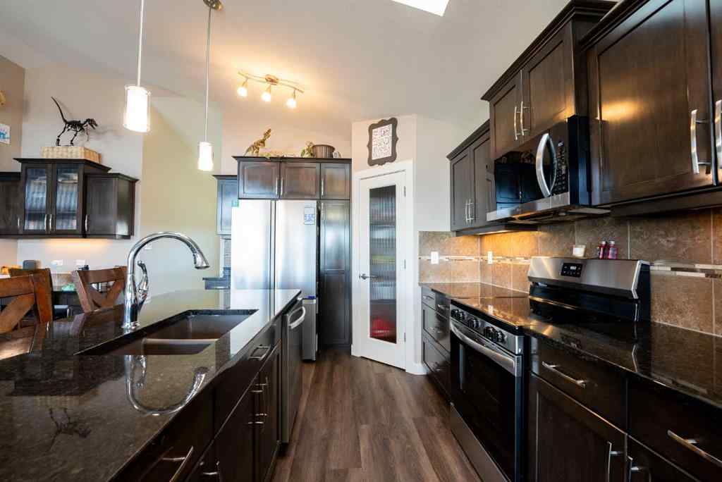 MLS® A2242891 - 255 Canyon Estates Way W in The Canyons Lethbridge, Residential