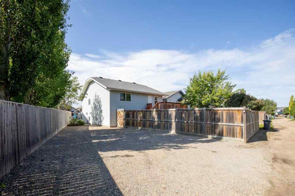 MLS® A2242900 - 83 Doherty Close  in Deer Park Estates Red Deer, Residential