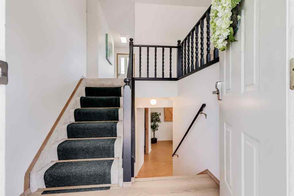 MLS® A2242903 - 9 Park Place  in NONE Didsbury, Residential