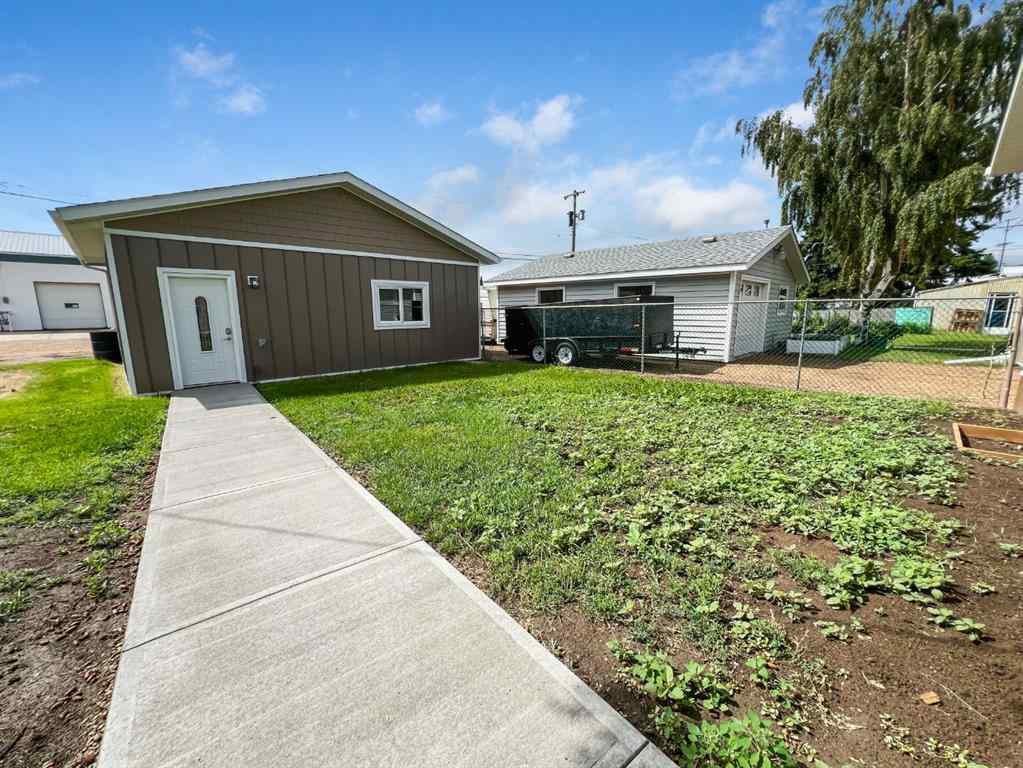 MLS® A2242928 - 315 2nd Ave E   in Hanna Hanna, Residential