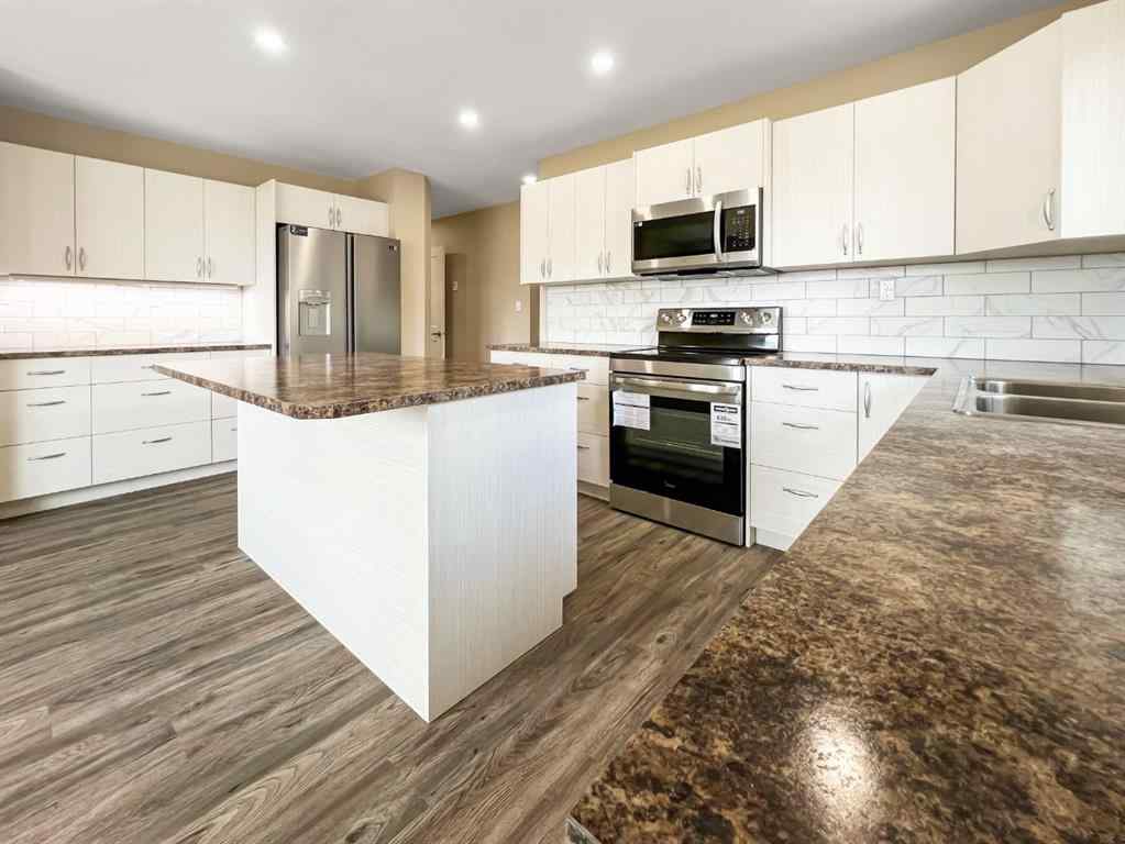 MLS® A2242928 - 315 2nd Ave E   in Hanna Hanna, Residential