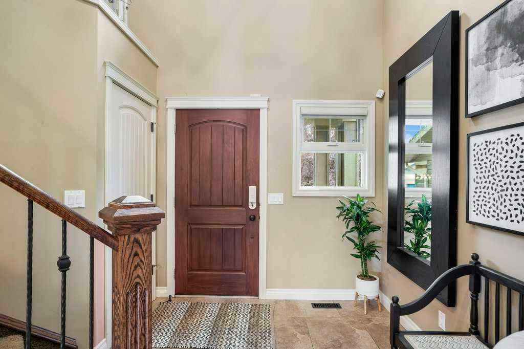 MLS® A2242940 - 127 Hillcrest Boulevard  in Hillview Estates Strathmore, Residential
