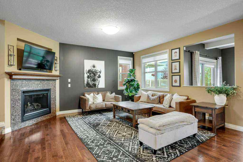 MLS® A2242940 - 127 Hillcrest Boulevard  in Hillview Estates Strathmore, Residential