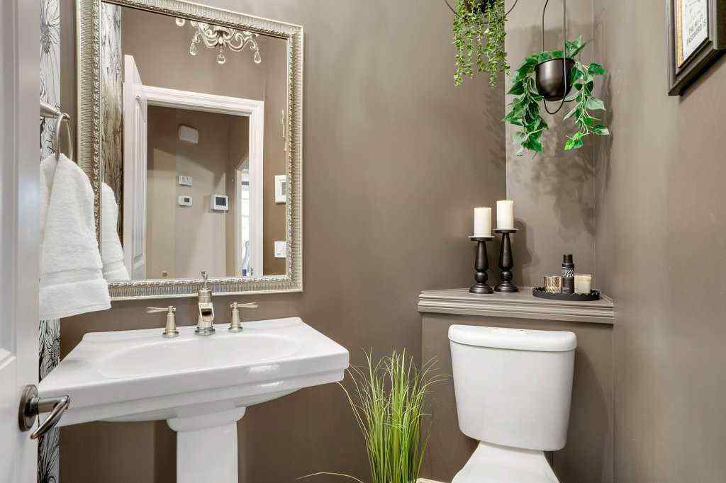 MLS® A2242940 - 127 Hillcrest Boulevard  in Hillview Estates Strathmore, Residential