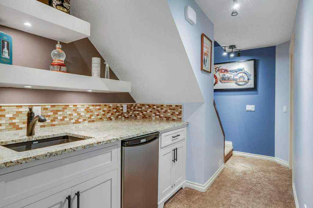 MLS® A2242940 - 127 Hillcrest Boulevard  in Hillview Estates Strathmore, Residential