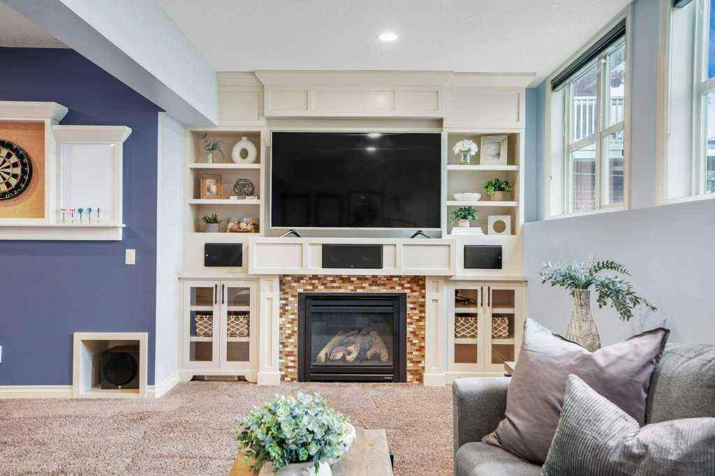 MLS® A2242940 - 127 Hillcrest Boulevard  in Hillview Estates Strathmore, Residential