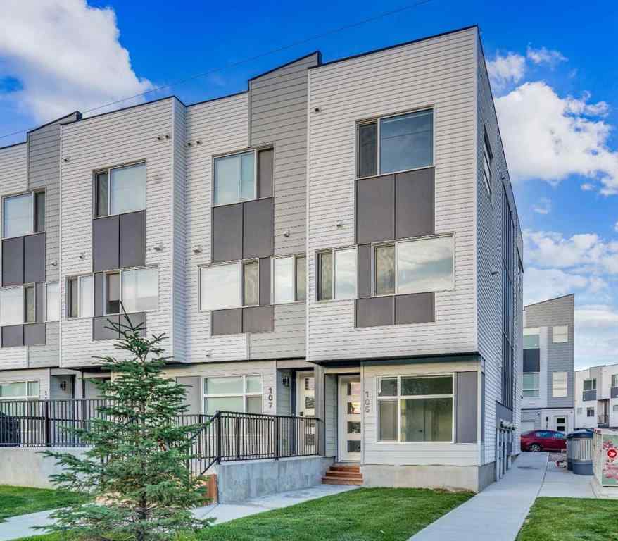 MLS® A2242958 - 105 Panatella Square NW in Panorama Hills Calgary, Residential