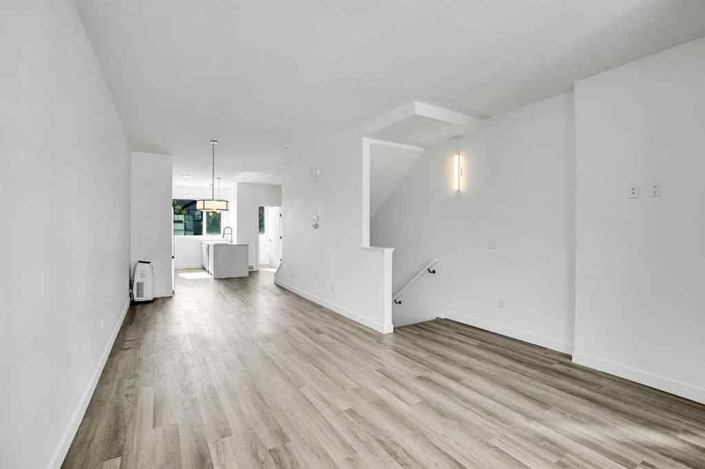 MLS® A2242958 - 105 Panatella Square NW in Panorama Hills Calgary, Residential