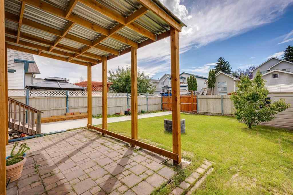 MLS® A2242962 - 47 Erin Grove SE in Erin Woods Calgary, Residential