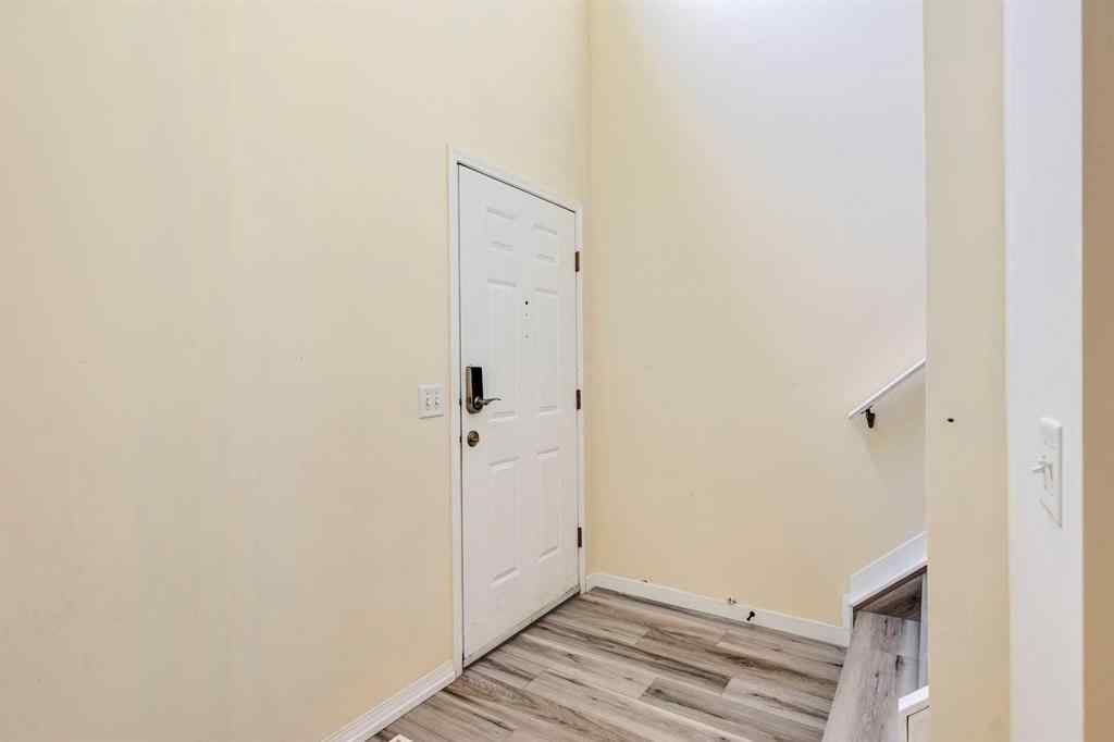 MLS® A2242962 - 47 Erin Grove SE in Erin Woods Calgary, Residential