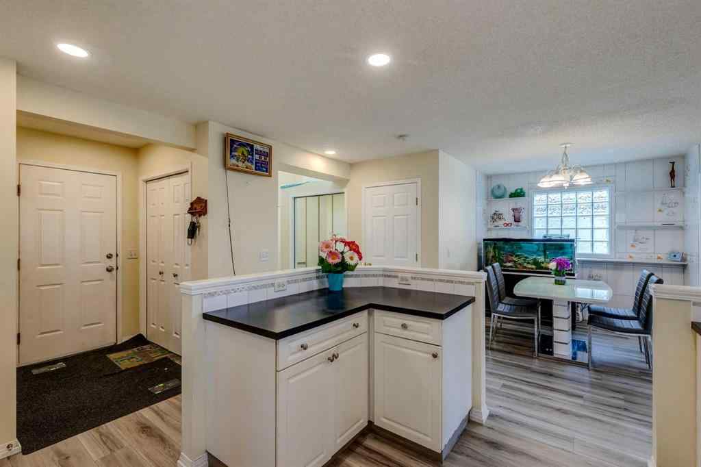 MLS® A2242962 - 47 Erin Grove SE in Erin Woods Calgary, Residential