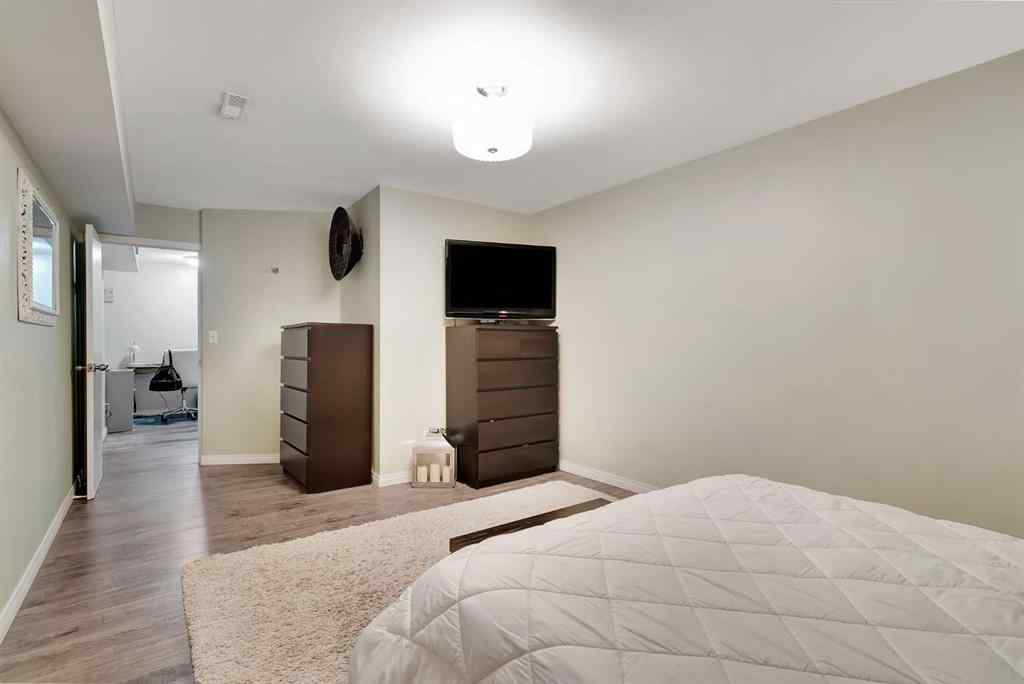 MLS® A2242963 - 301 38 Street SW in Wildwood Calgary, Residential
