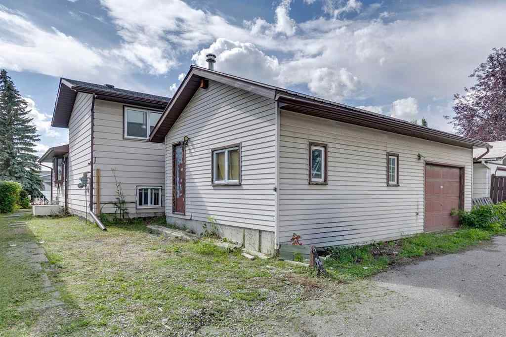 MLS® A2242967 - 411 Rundleson Place NE in Rundle Calgary, Residential