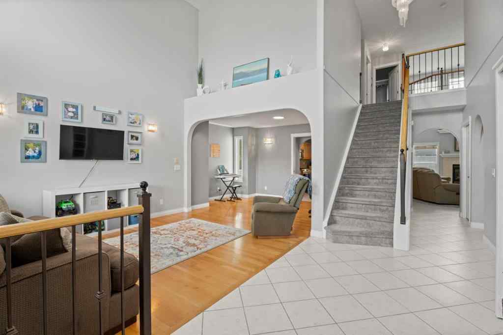 MLS® A2242970 - 857 West Chesteremere Drive  in Chesterview Estates Chestermere, Residential