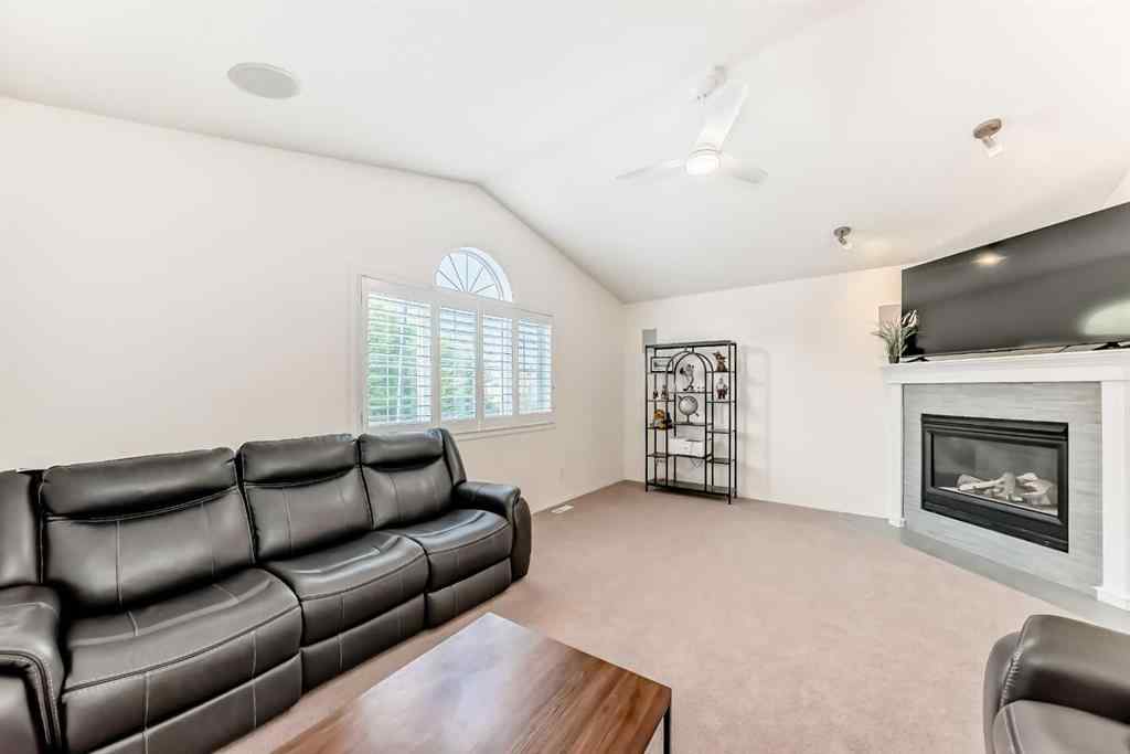 MLS® A2242987 - 82 Mt Gibraltar Heights SE in McKenzie Lake Calgary, Residential