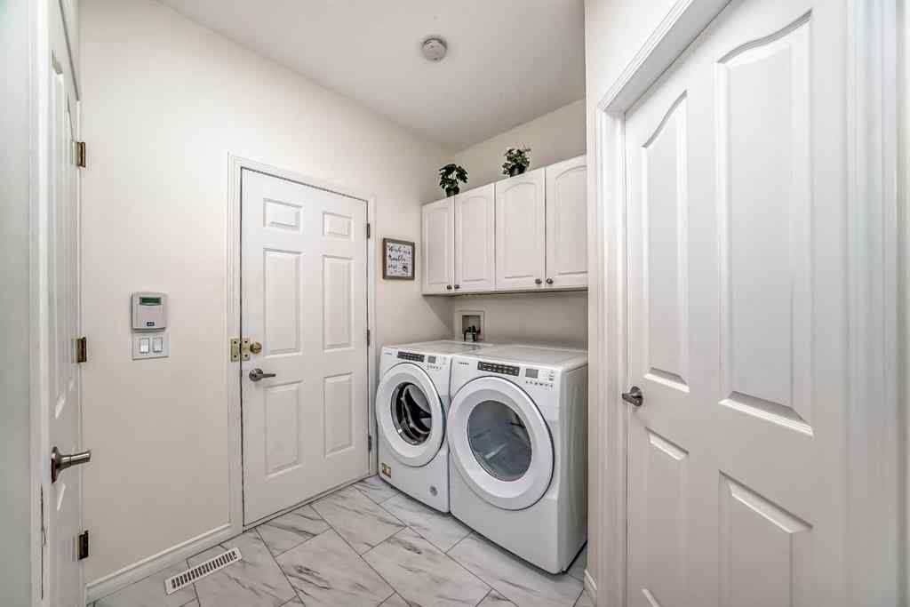 MLS® A2242987 - 82 Mt Gibraltar Heights SE in McKenzie Lake Calgary, Residential