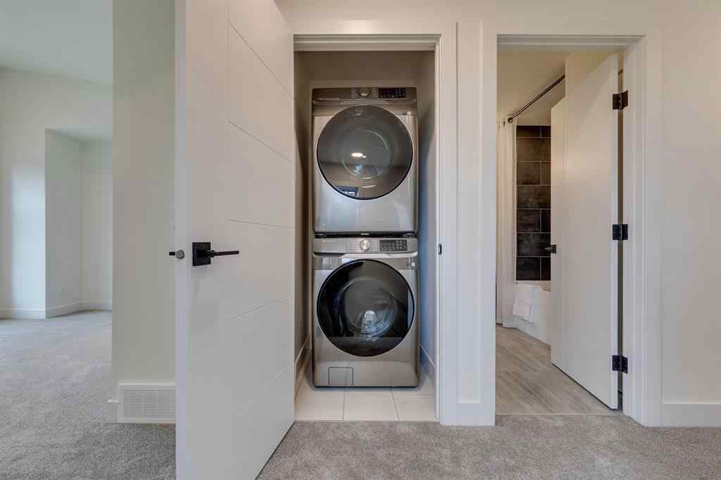 MLS® A2243010 - 7722 47 Avenue NW in Bowness Calgary, Residential
