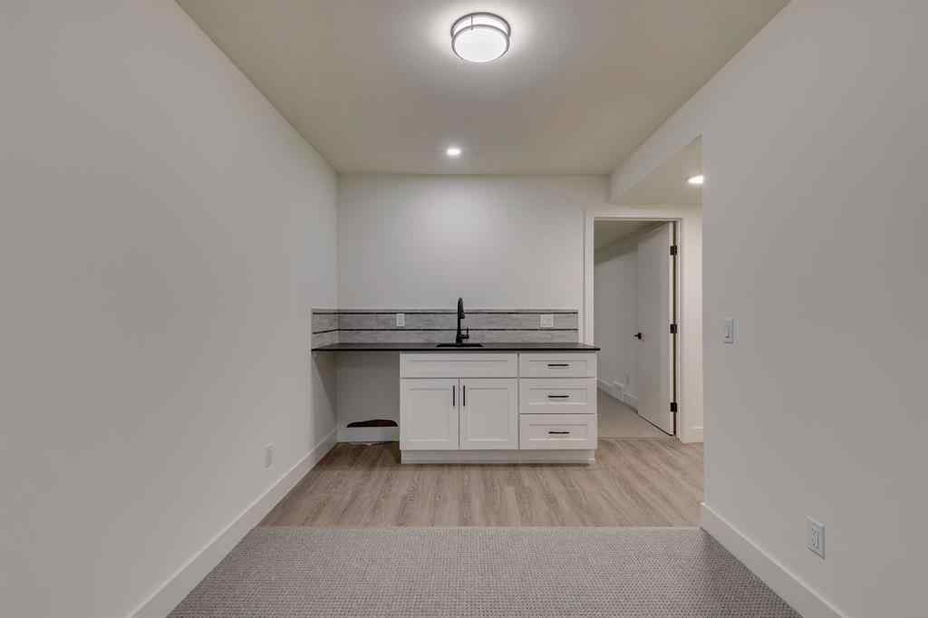 MLS® A2243010 - 7722 47 Avenue NW in Bowness Calgary, Residential