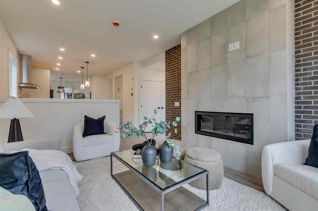 MLS® A2243010 - 7722 47 Avenue NW in Bowness Calgary, Residential