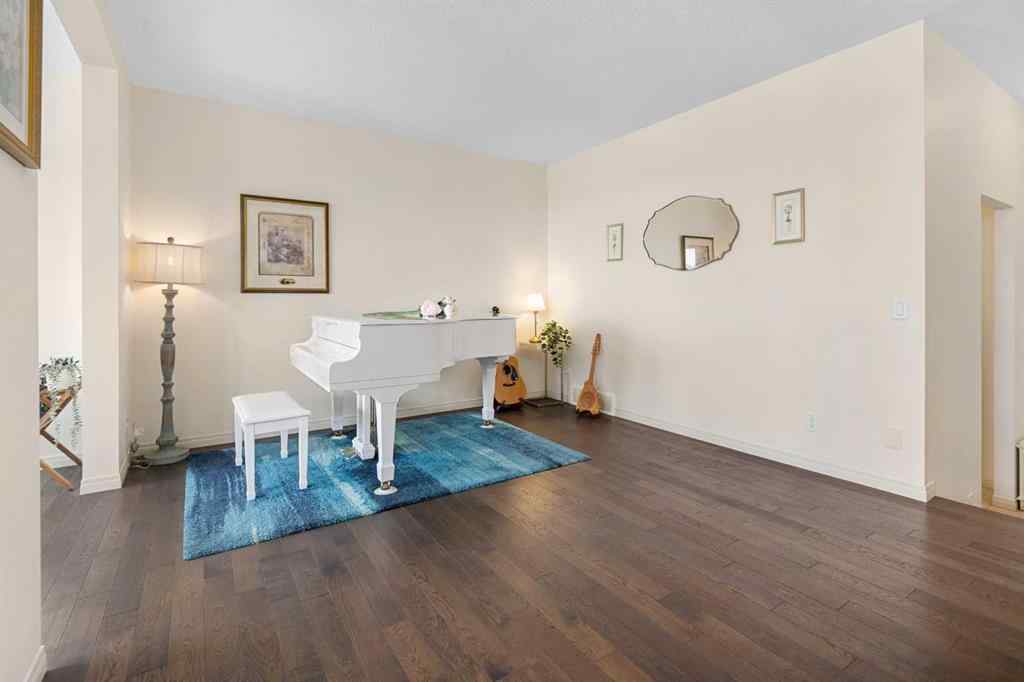 MLS® A2243030 - 135 Legacy Reach Manor SE in Legacy Calgary, Residential