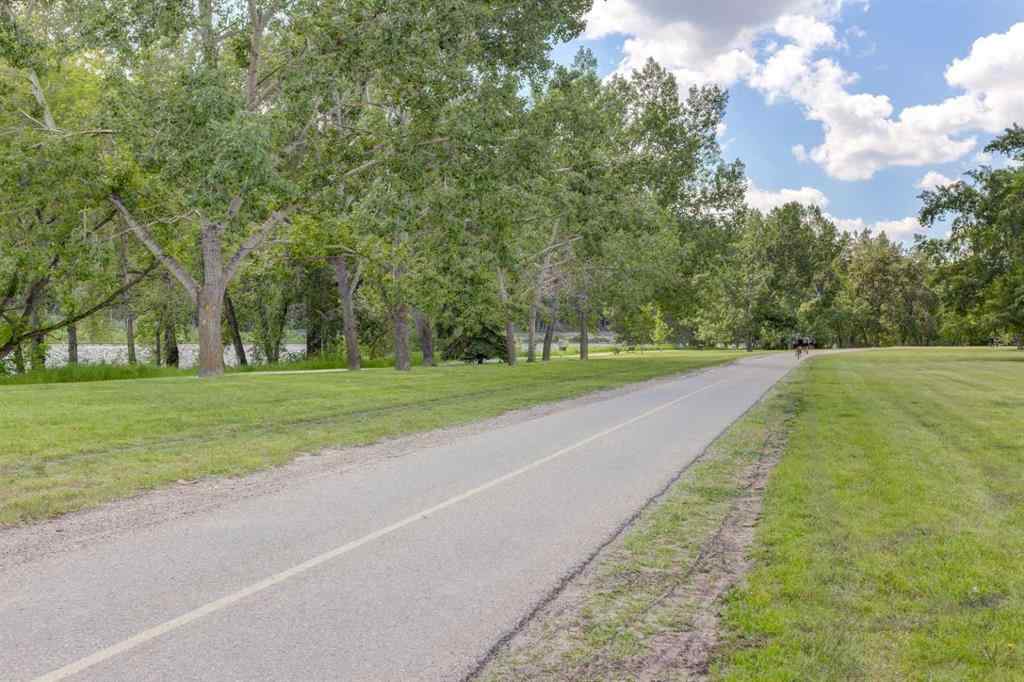 MLS® A2243038 - 408 Point Mckay Gardens NW in Point McKay Calgary, Residential