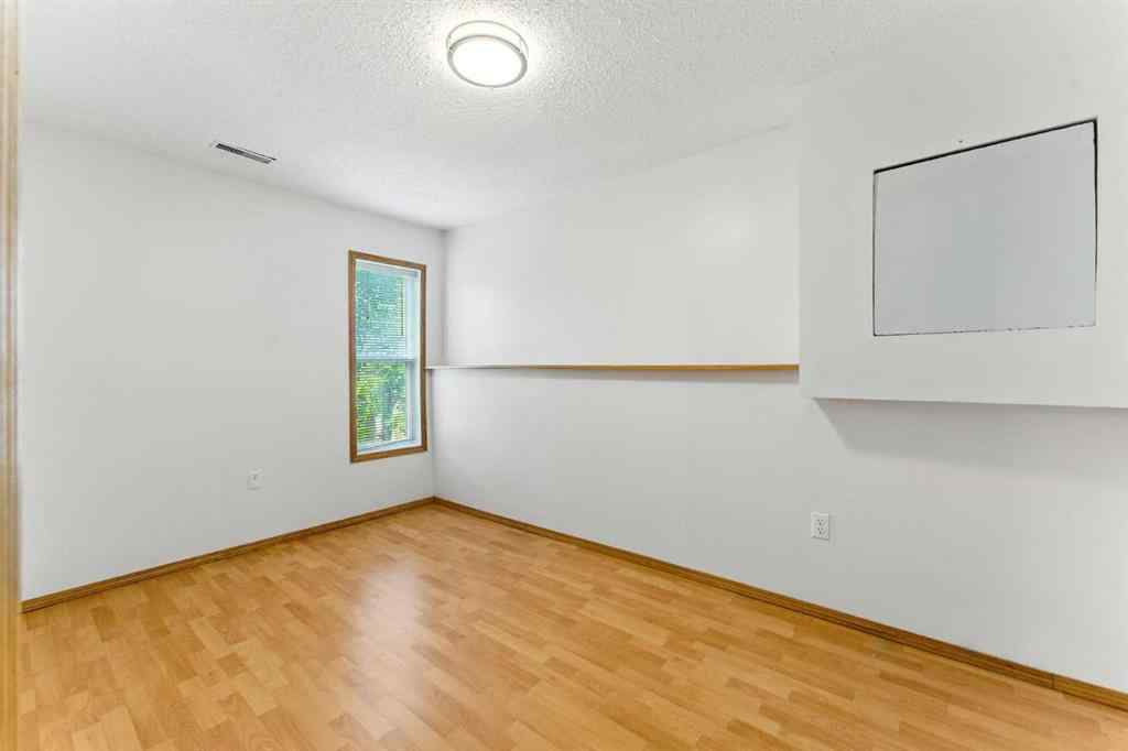 MLS® A2243052 - 34 Tuscarora Way NW in Tuscany Calgary, Residential