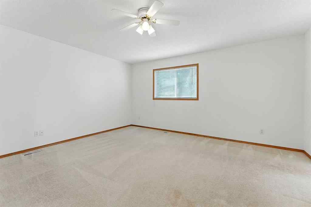 MLS® A2243052 - 34 Tuscarora Way NW in Tuscany Calgary, Residential