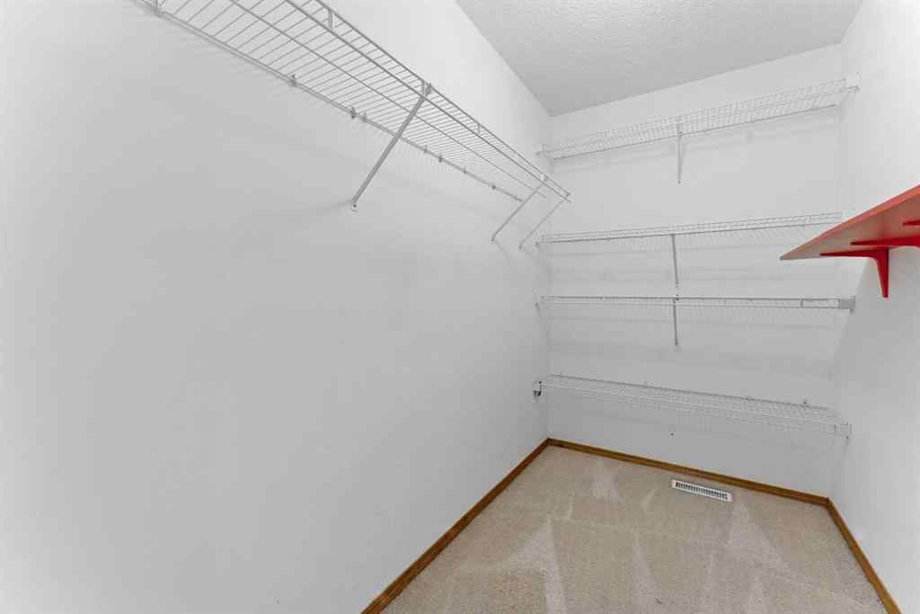 MLS® A2243052 - 34 Tuscarora Way NW in Tuscany Calgary, Residential