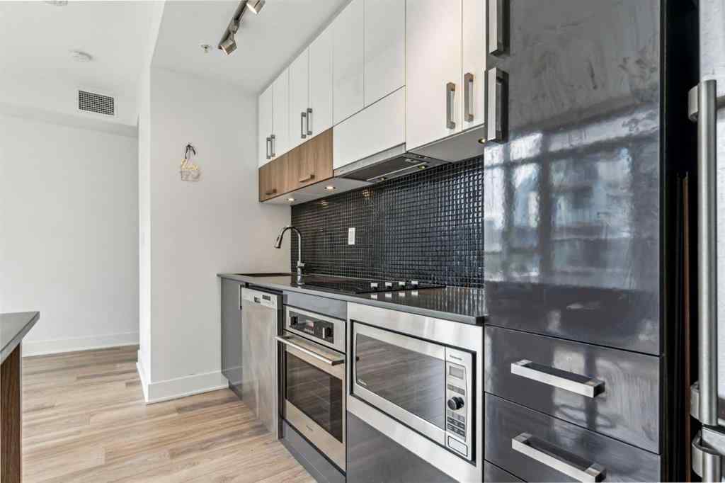 MLS® A2243057 - Unit #401 550 Riverfront Avenue SE in Downtown East Village Calgary, Residential