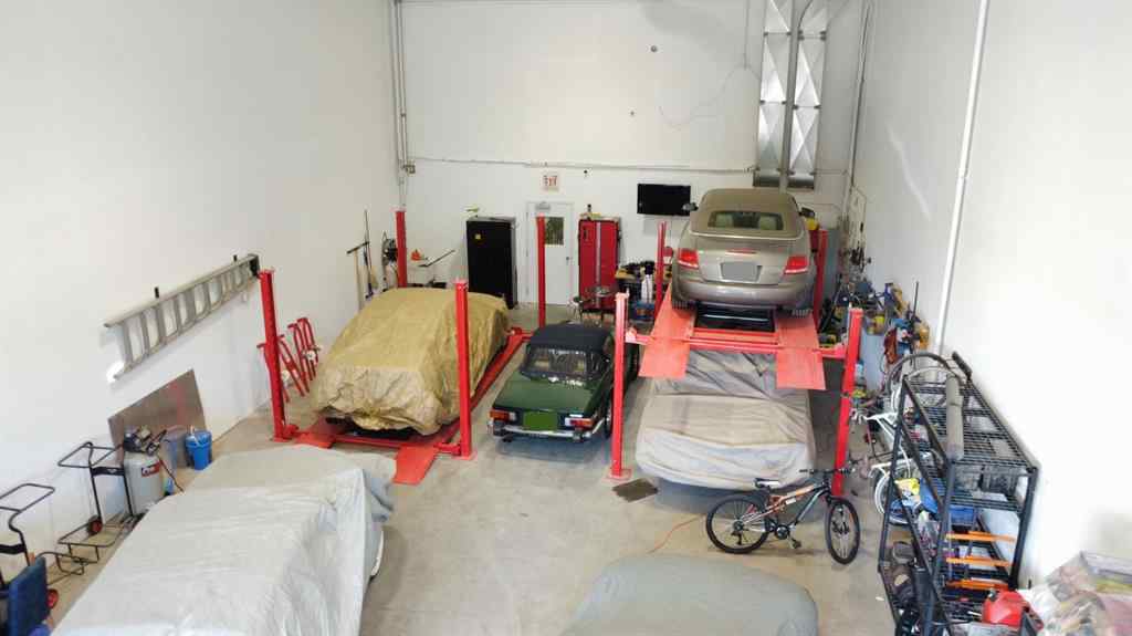 MLS® A2243058 - Unit #2128 8800 Venture Avenue SE in Shepard Industrial Calgary, Commercial
