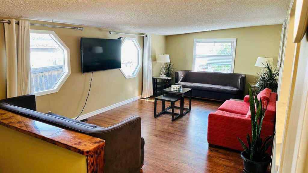 MLS® A2243062 - 27 Penworth Place SE in Penbrooke Meadows Calgary, Residential