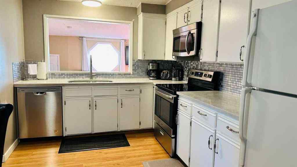 MLS® A2243062 - 27 Penworth Place SE in Penbrooke Meadows Calgary, Residential