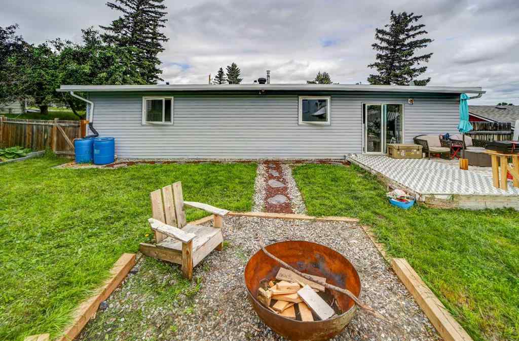 MLS® A2243063 - 764 Hyde Street  in NONE Pincher Creek, Residential
