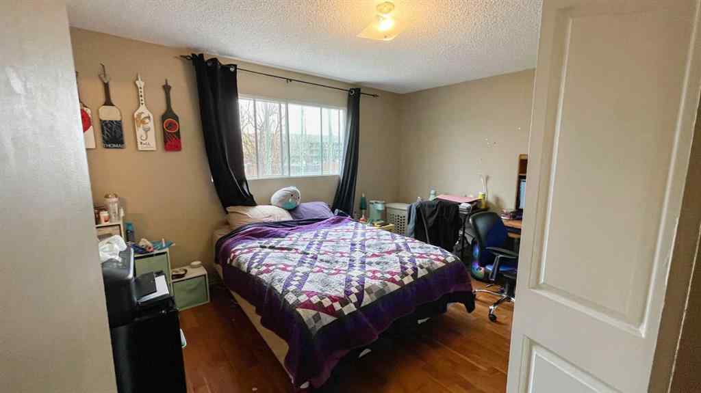 MLS® A2243090 - 194 Pensacola Court W in Varsity Village Lethbridge, Residential