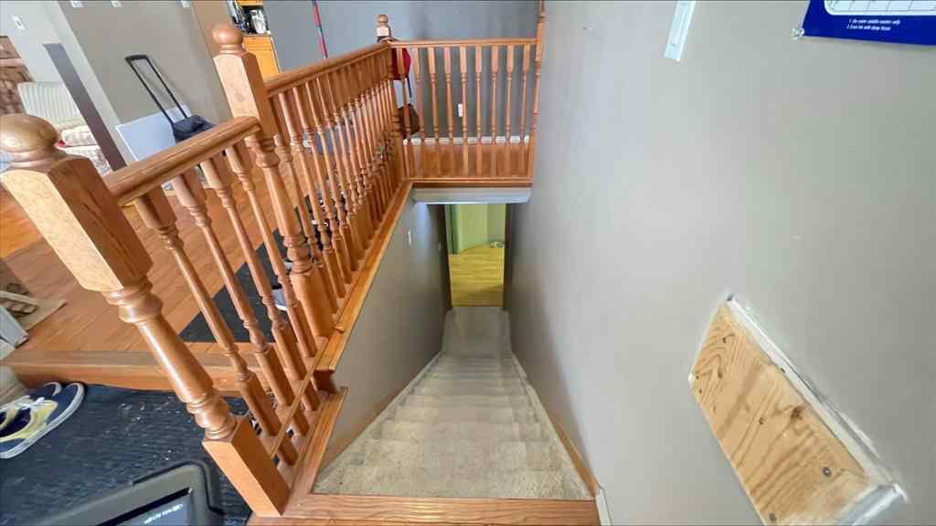 MLS® A2243090 - 194 Pensacola Court W in Varsity Village Lethbridge, Residential