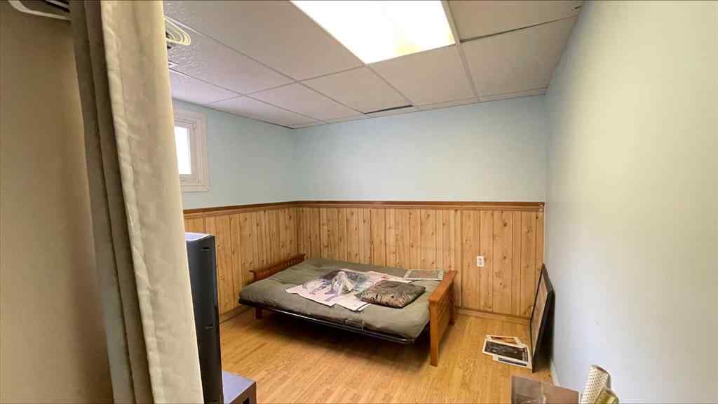 MLS® A2243090 - 194 Pensacola Court W in Varsity Village Lethbridge, Residential