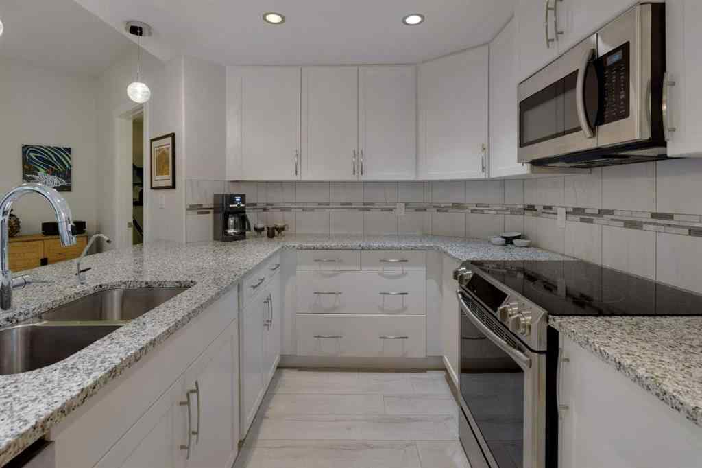 MLS® A2243108 - Unit #109 32 Varsity Estates Circle NW in Varsity Calgary, Residential