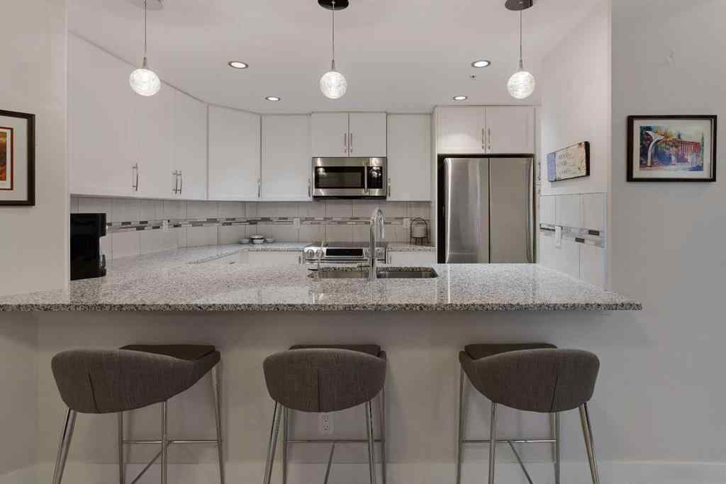 MLS® A2243108 - Unit #109 32 Varsity Estates Circle NW in Varsity Calgary, Residential