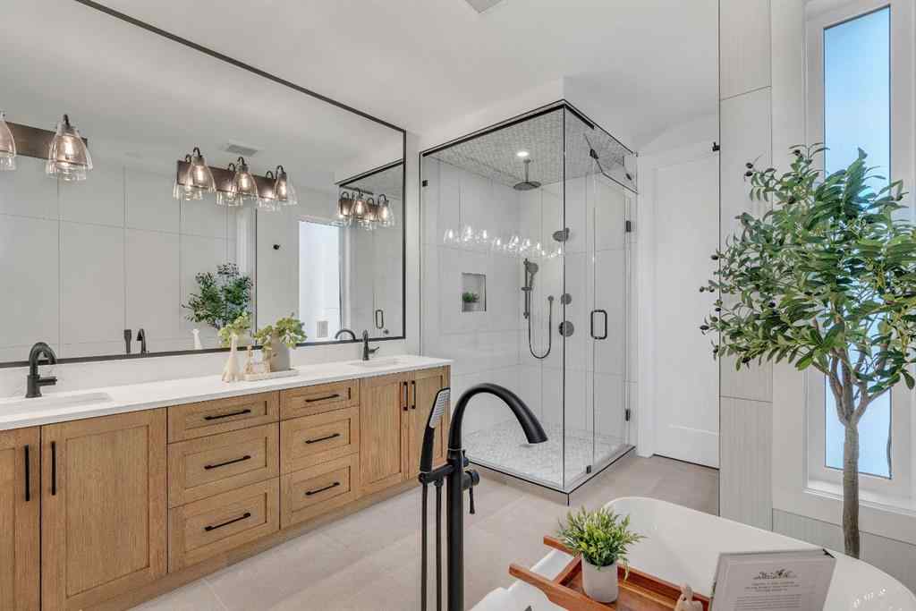 MLS® A2243124 - 2610 6 Avenue NW in West Hillhurst Calgary, Residential