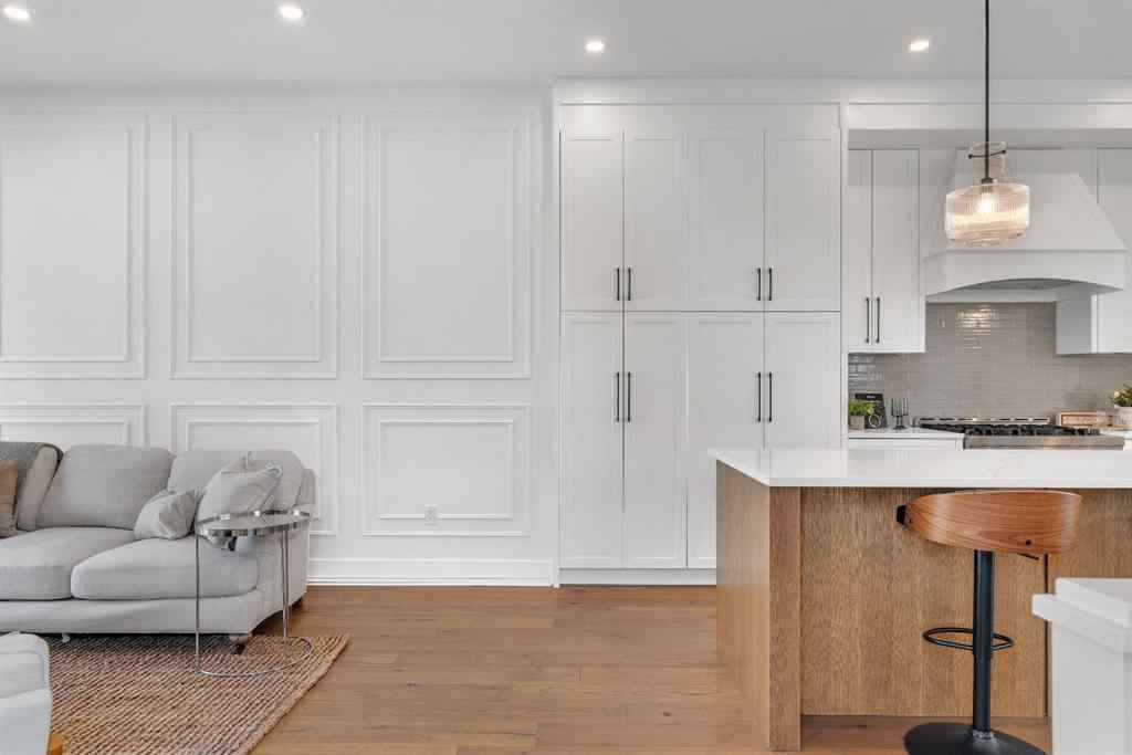 MLS® A2243124 - 2610 6 Avenue NW in West Hillhurst Calgary, Residential