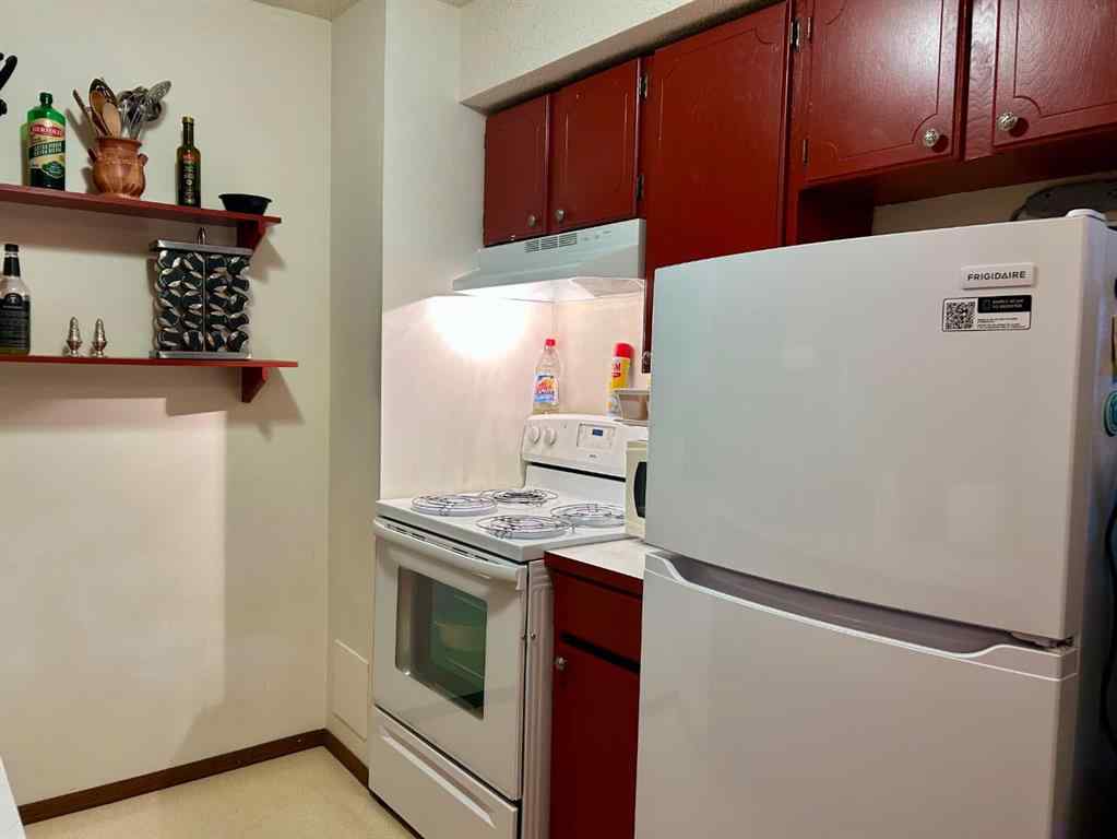 MLS® A2243125 - Unit #71 4940 39 Avenue SW in Glenbrook Calgary, Residential