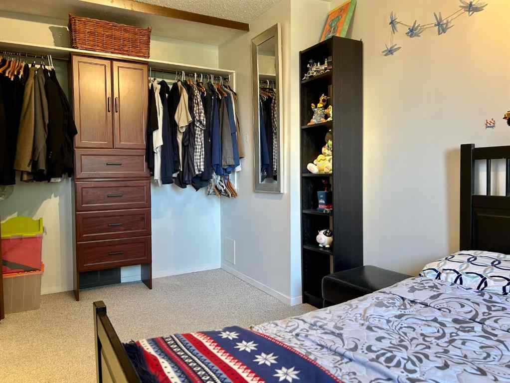 MLS® A2243125 - Unit #71 4940 39 Avenue SW in Glenbrook Calgary, Residential