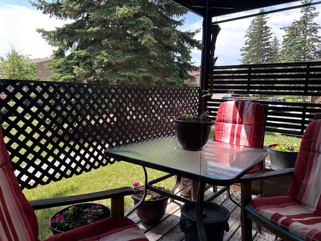 MLS® A2243125 - Unit #71 4940 39 Avenue SW in Glenbrook Calgary, Residential