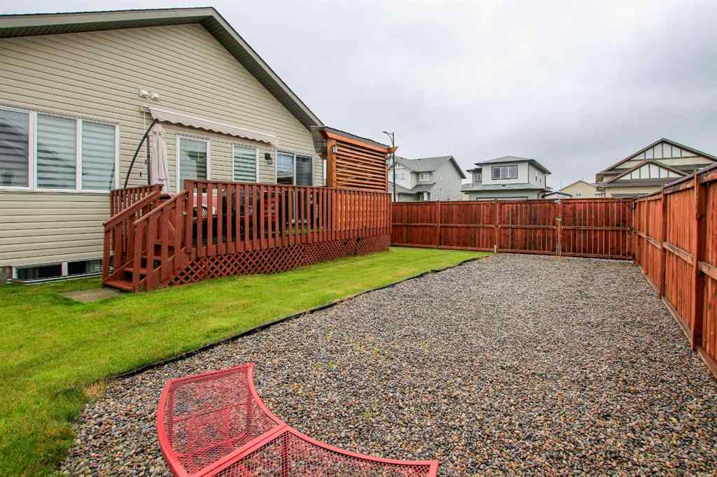 MLS® A2243126 - 2 Cross Street  in Trinity Crossing Lacombe, Residential