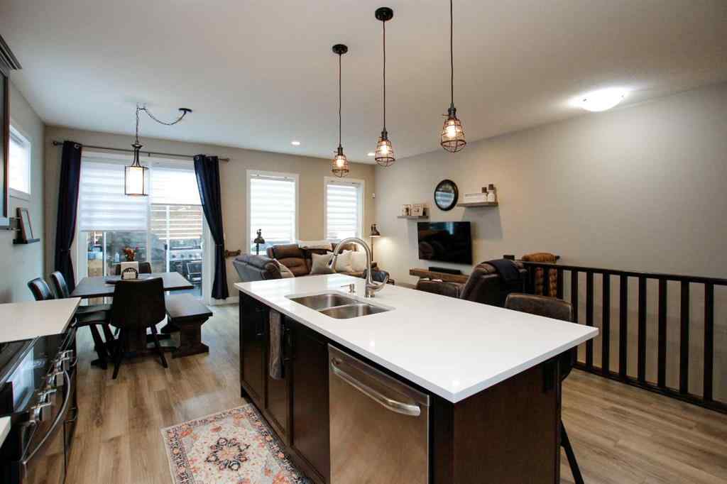 MLS® A2243126 - 2 Cross Street  in Trinity Crossing Lacombe, Residential
