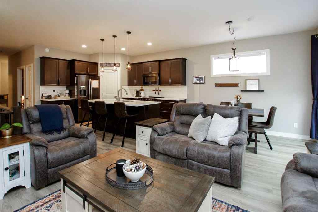 MLS® A2243126 - 2 Cross Street  in Trinity Crossing Lacombe, Residential