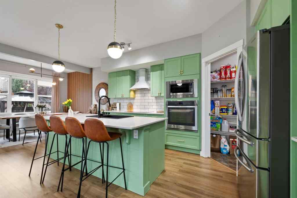 MLS® A2243127 - 354 Kings Heights Drive  in Kings Heights Airdrie, Residential