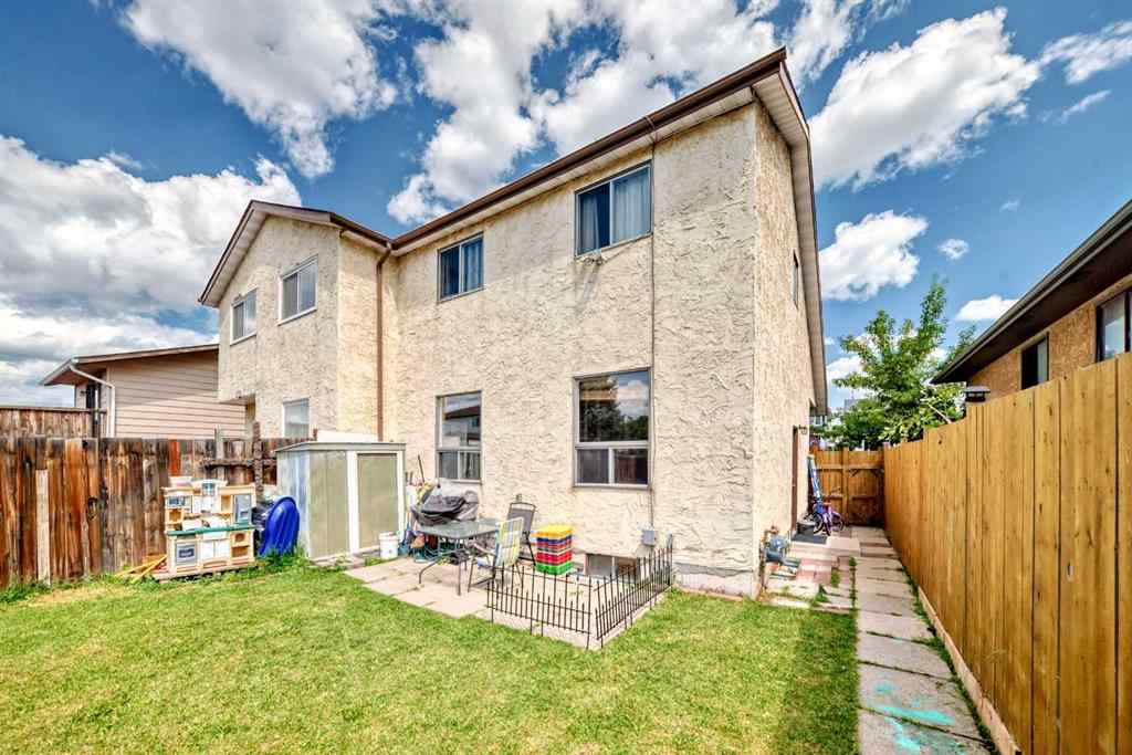 MLS® A2243128 - 4821 60 Street NE in Temple Calgary, Residential