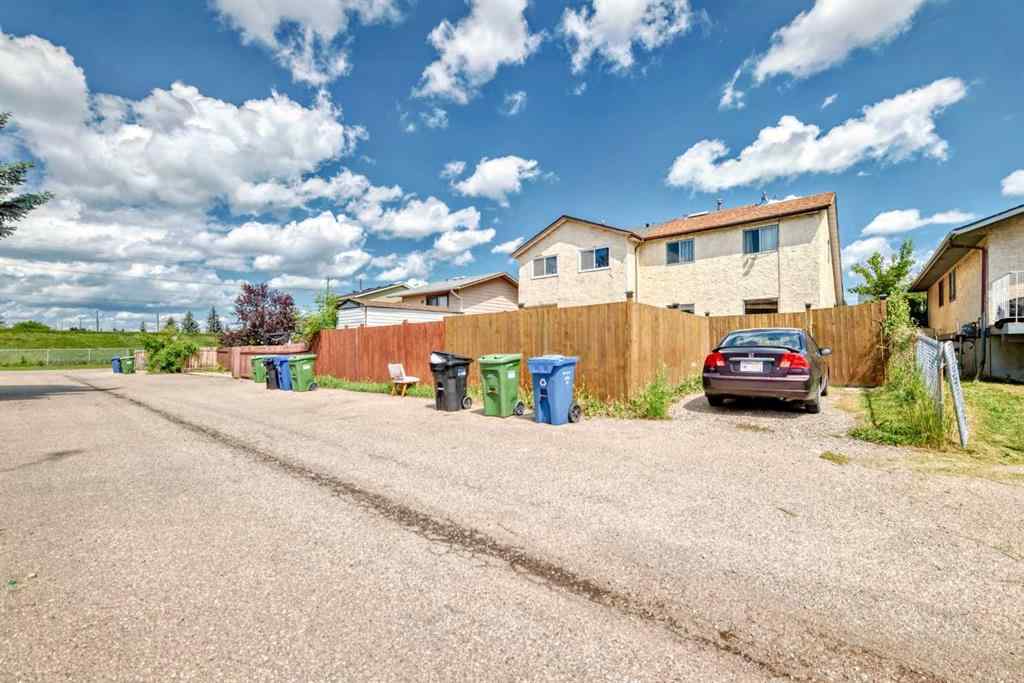MLS® A2243128 - 4821 60 Street NE in Temple Calgary, Residential